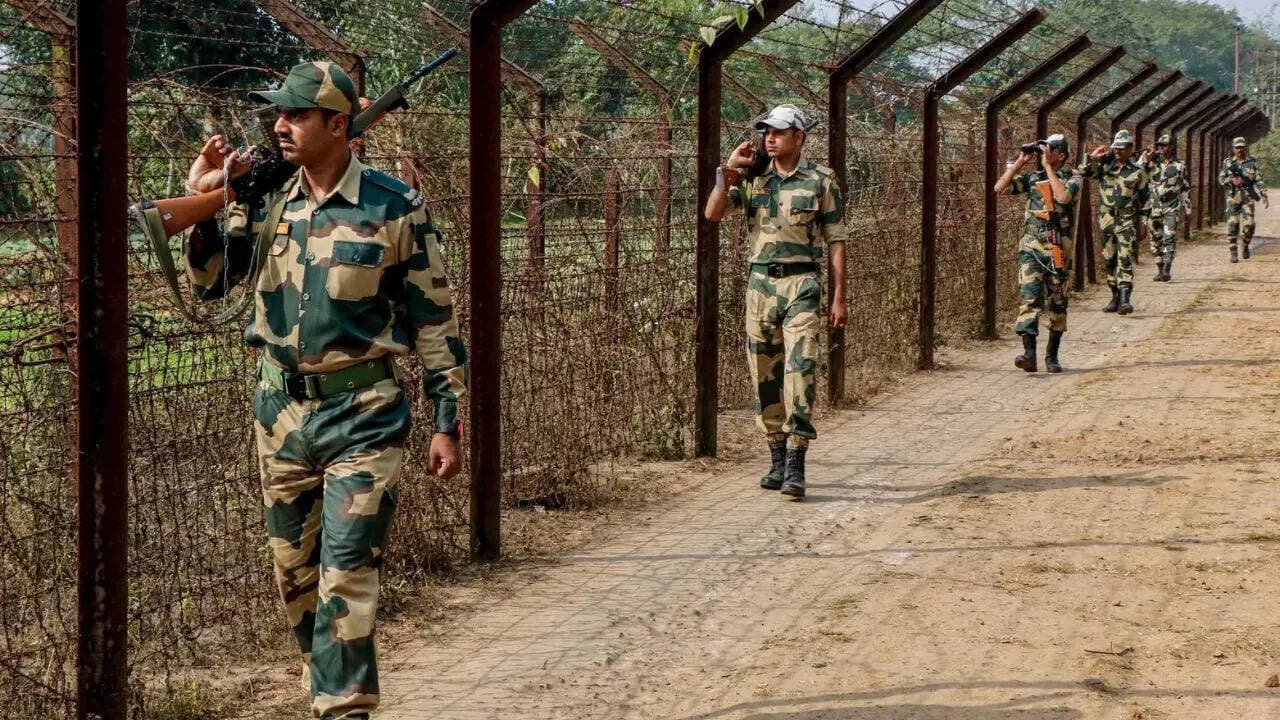 भारत-बांग्लादेश सीमा पर तनाव: BSF और BGB के बीच आरोप-प्रत्यारोप