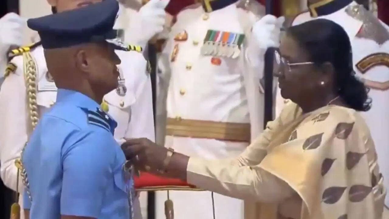 Bravery in the Spotlight: President Murmu Honours 51 Heroes at Defence Investiture