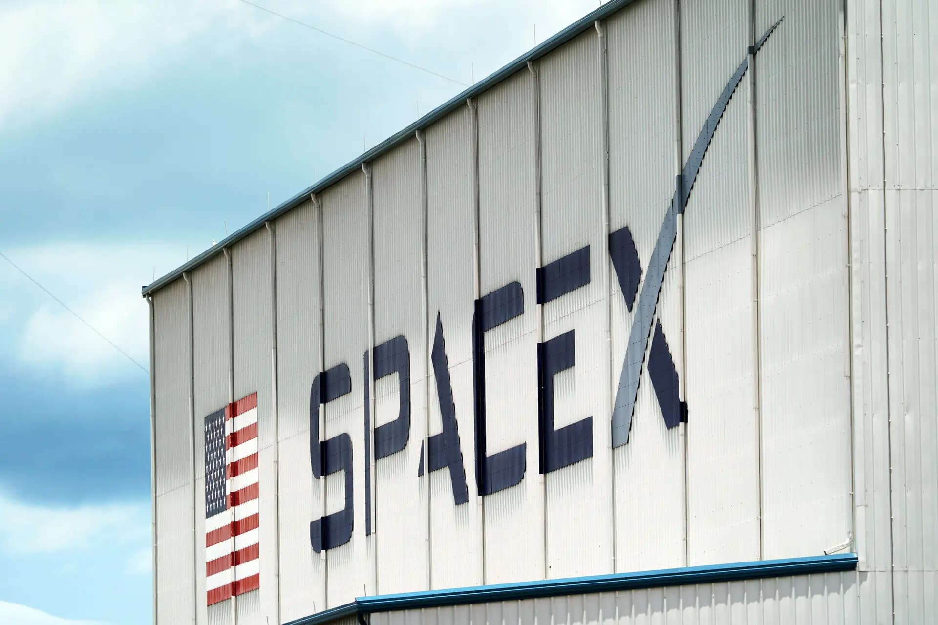 Google Inks $920 Million Monthly Deal With SpaceX for Massive Compute Capacity