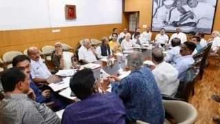 INDIA Bloc’s Delhi Huddle: Balancing High-Stakes Strategy Amidst Selective Absences