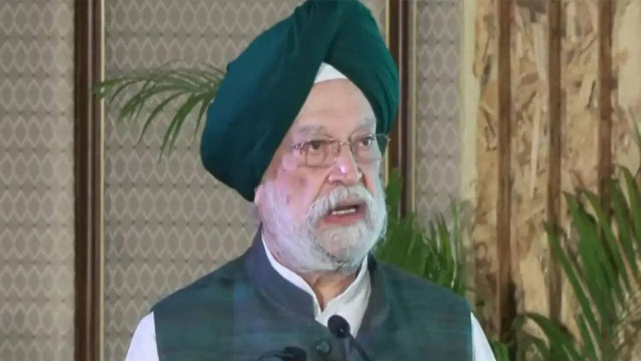 भारत 2027 तक 5,000 फ्लेक्स-फ्यूल इथेनॉल स्टेशन शुरू करेगा: हरदीप सिंह पुरी