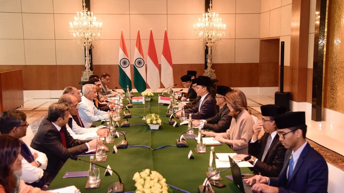 Jaishankar Holds High-Stakes Talks With Indonesian Counterpart Sugiono Amid Regional Tensions