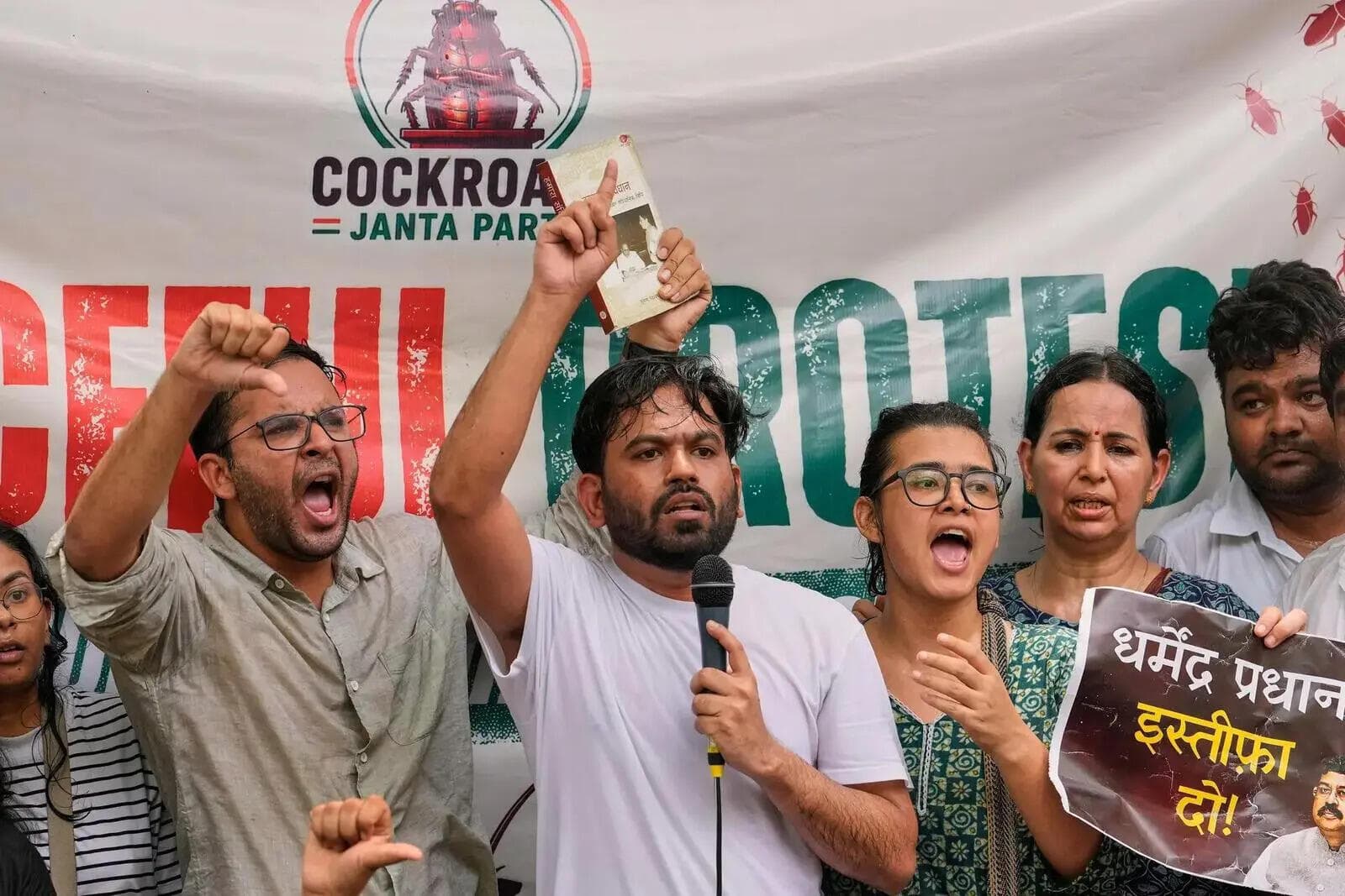'Just a Trailer': Cockroach Janta Party Stages First Delhi Protest Demanding Education Minister's Resignation