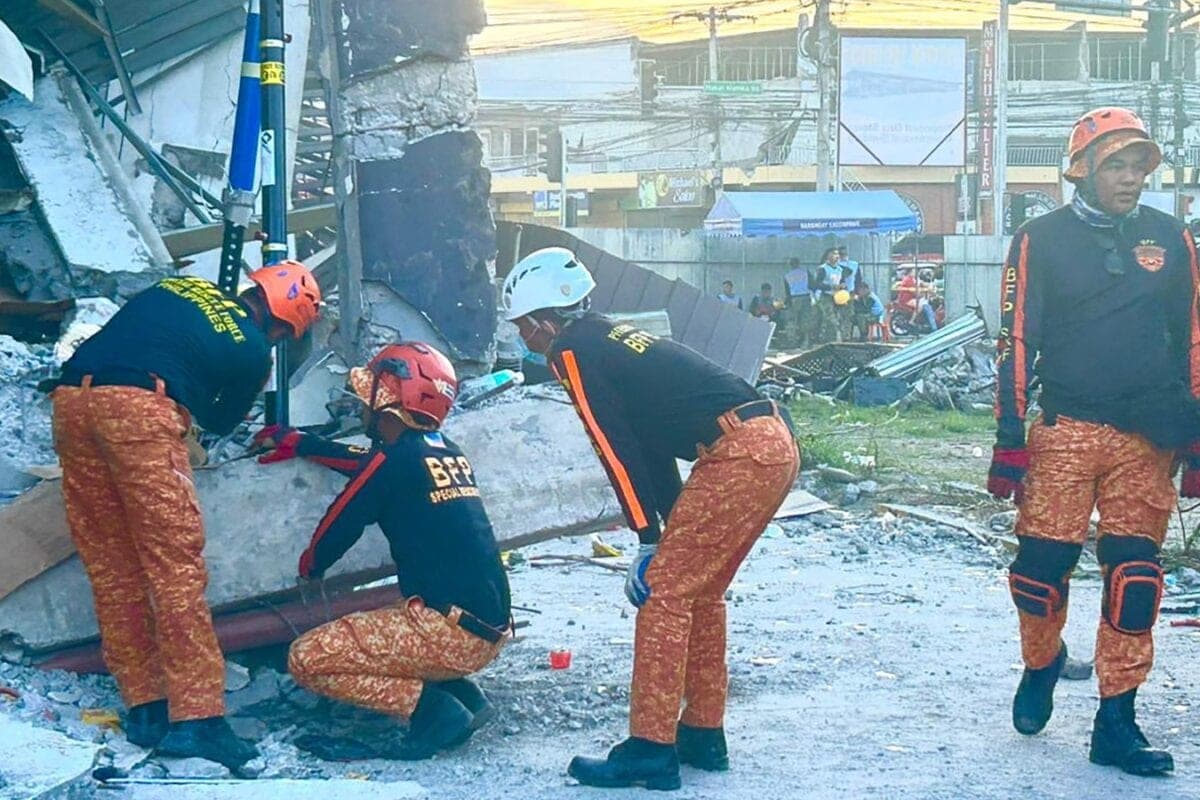 Mindanao Tremor: 7.8 Magnitude Quake Kills 32, Sparks Tsunami Fears Across Asia