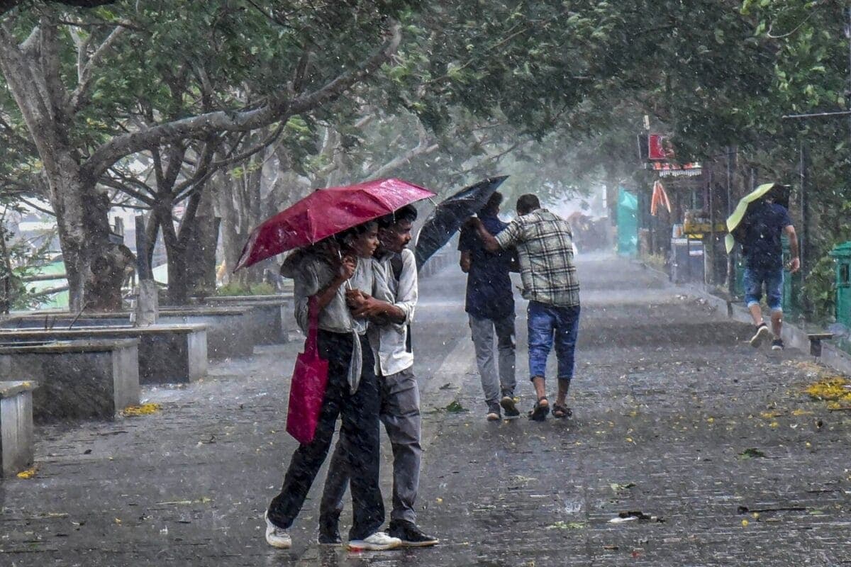 Monsoon Tracker: Southwest Monsoon Reaches Maharashtra and Advances Across South India