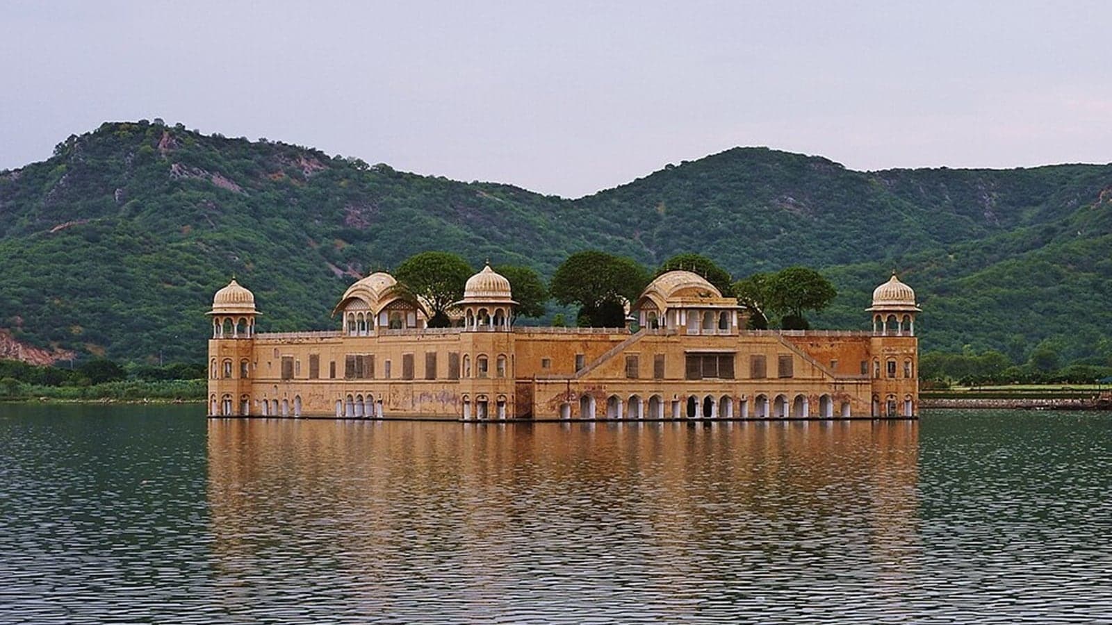Rajasthan’s Hidden Depths: The Architectural Enigma of Jal Mahal