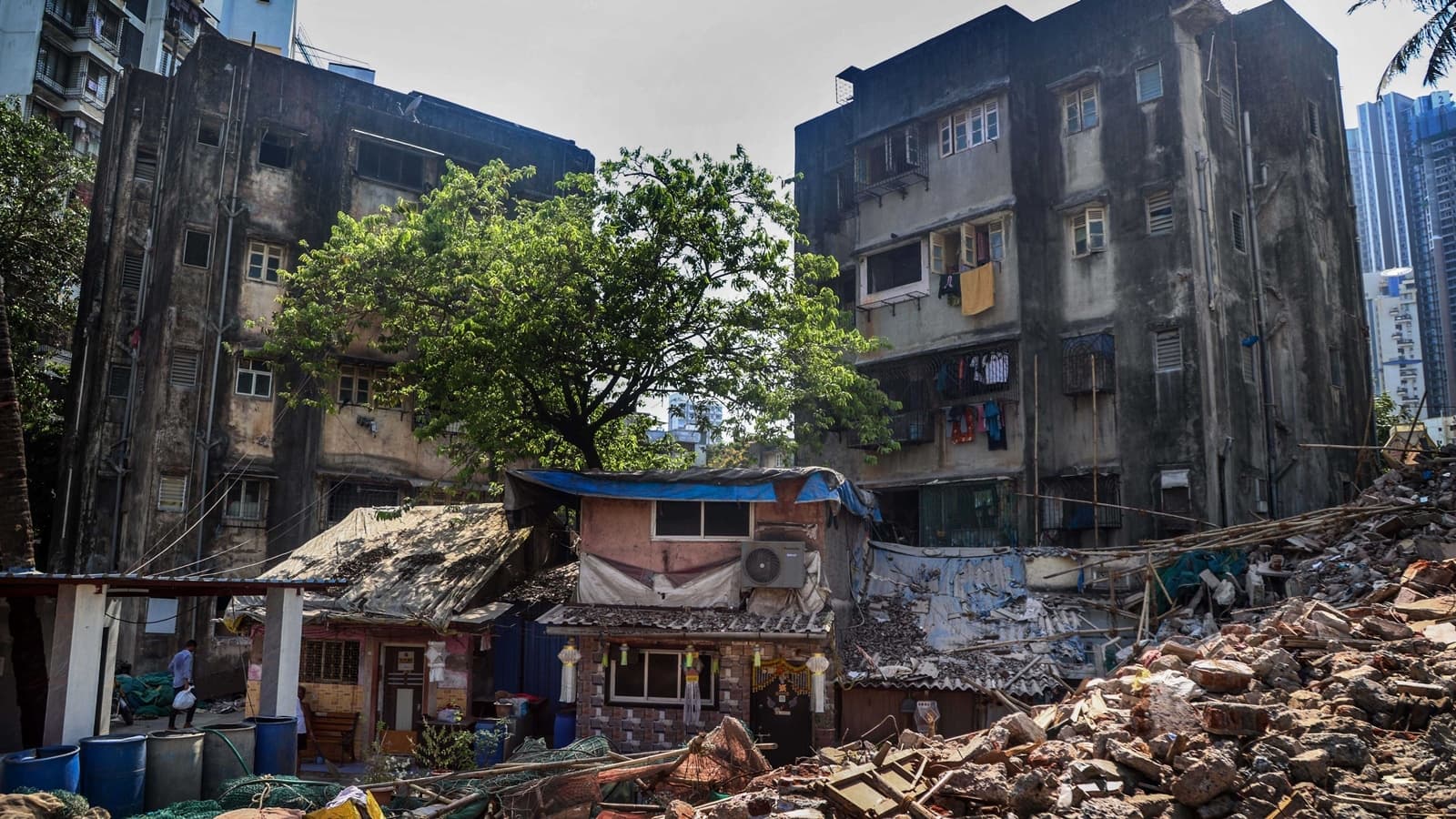The Monsoon Gamble: Why Thousands Choose to Stay in Mumbai’s Crumbling Buildings