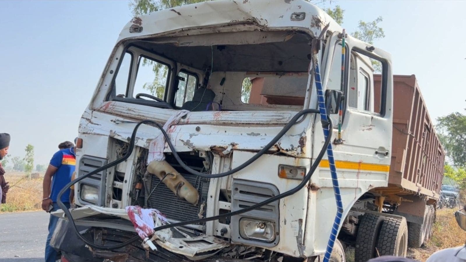 फिरोजपुर हाईवे पर भीषण हादसा: अंतिम संस्कार के लिए जा रहे परिवार के 8 लोगों की मौत