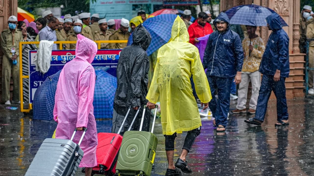मौसम अपडेट 6 जून: उत्तराखंड और ओडिशा के लिए IMD का भारी बारिश का अलर्ट, देश में मौसम का दोहरा मिजाज